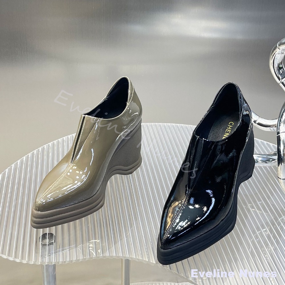Patent Leather V Cut Pointed T - đánh giá và giá Street Fashion Y2K